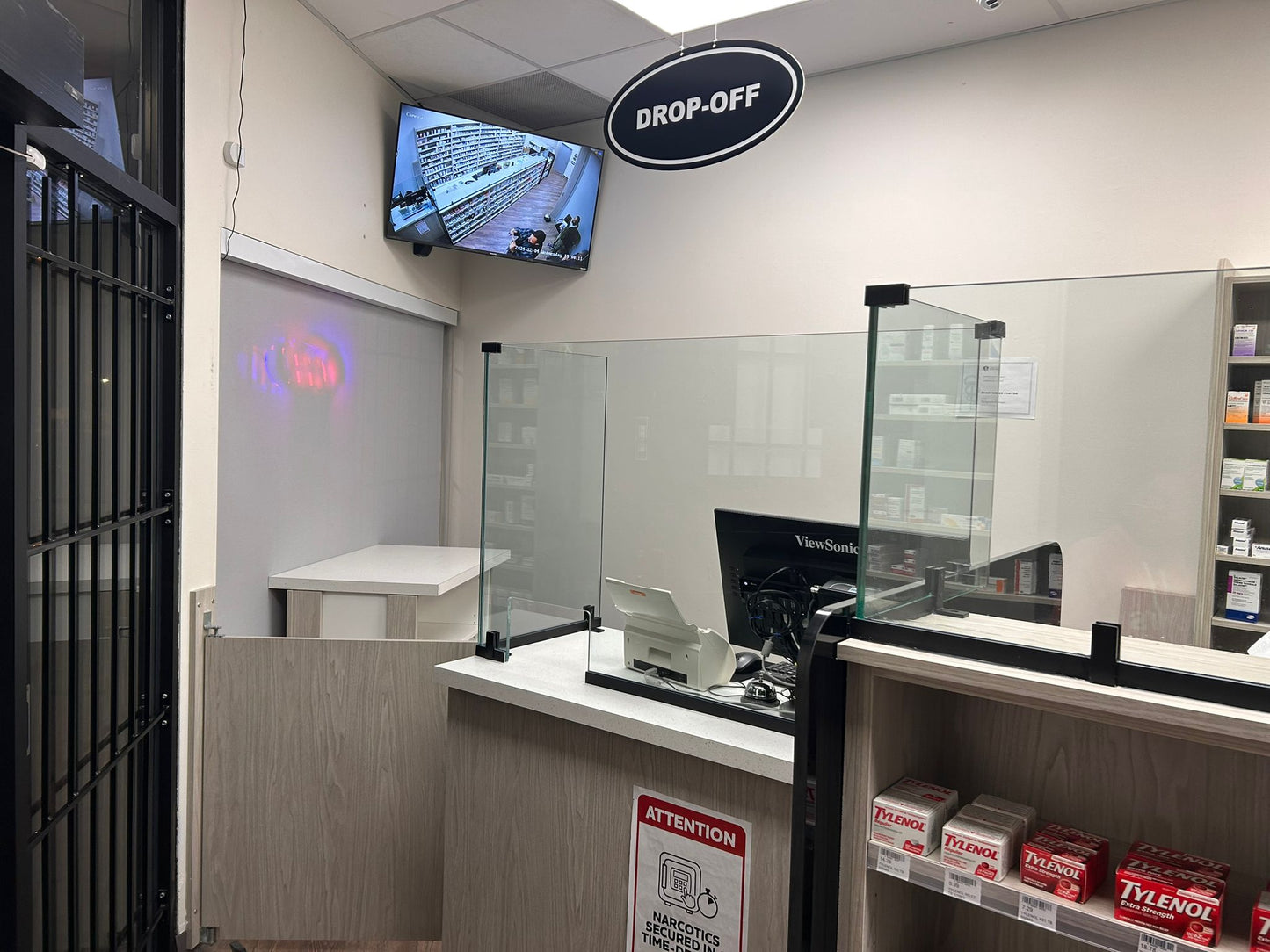 Glass Sneeze Guarding