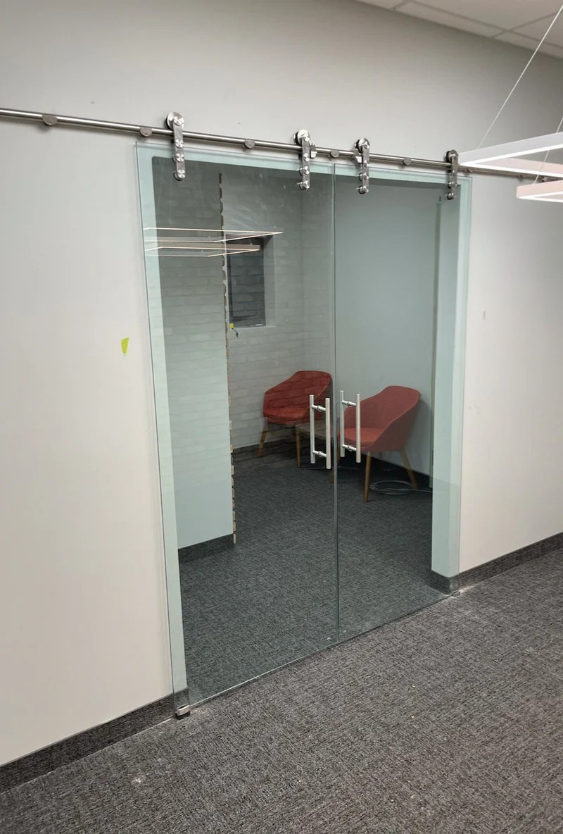 Polished Stainless Steel Wall-Mounted Bi-Parting Sliding Kit