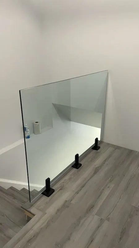 Glass Spigot Frameless Railing