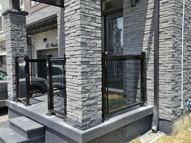 Aluminum glass railing with black post