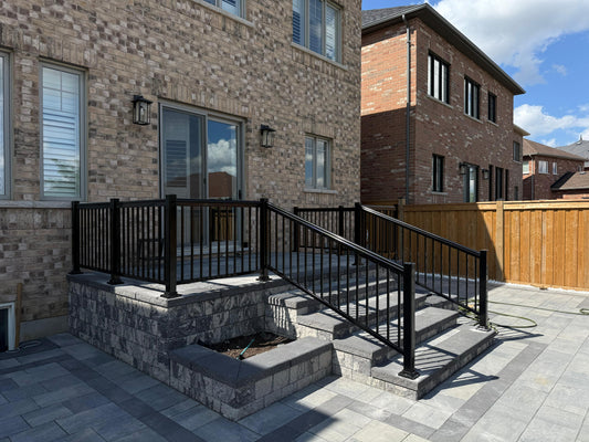 Aluminum Railing With Pickets